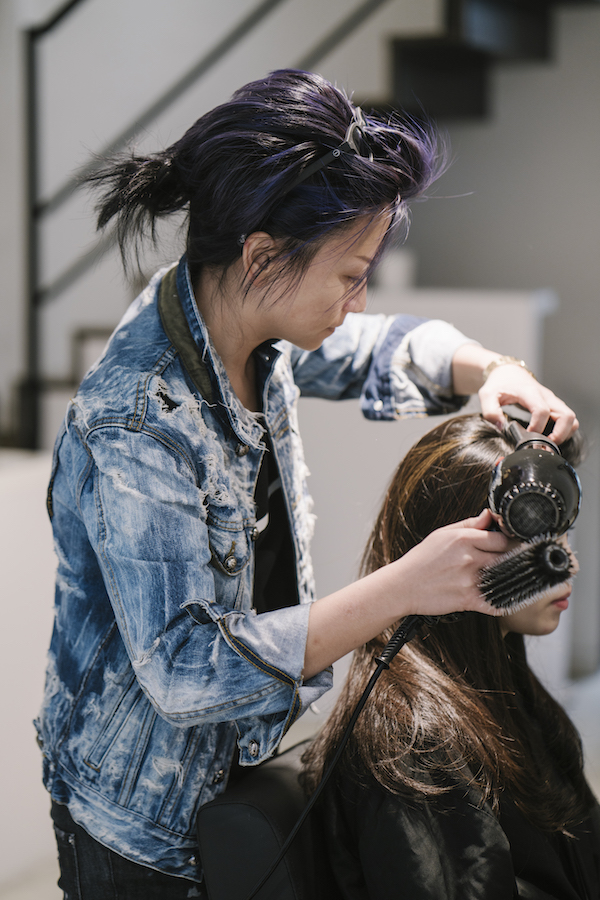 在家洗頭就能養出張員瑛、Karina的女團水光髮？像臉部肌膚一樣對待頭皮，不用花錢做護髮療程就能擁有超心動女團髮質♡