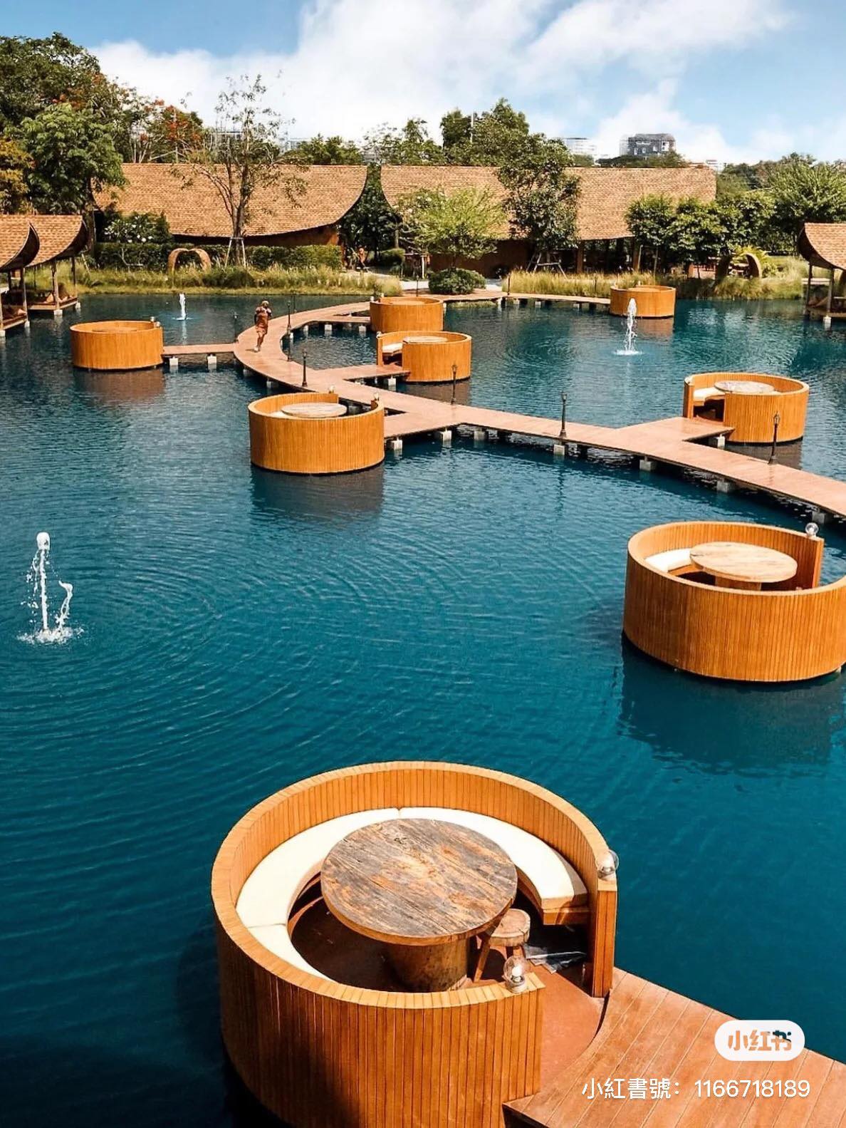 曼谷絕美漂浮咖啡廳「bubble in the forest」此生必去！