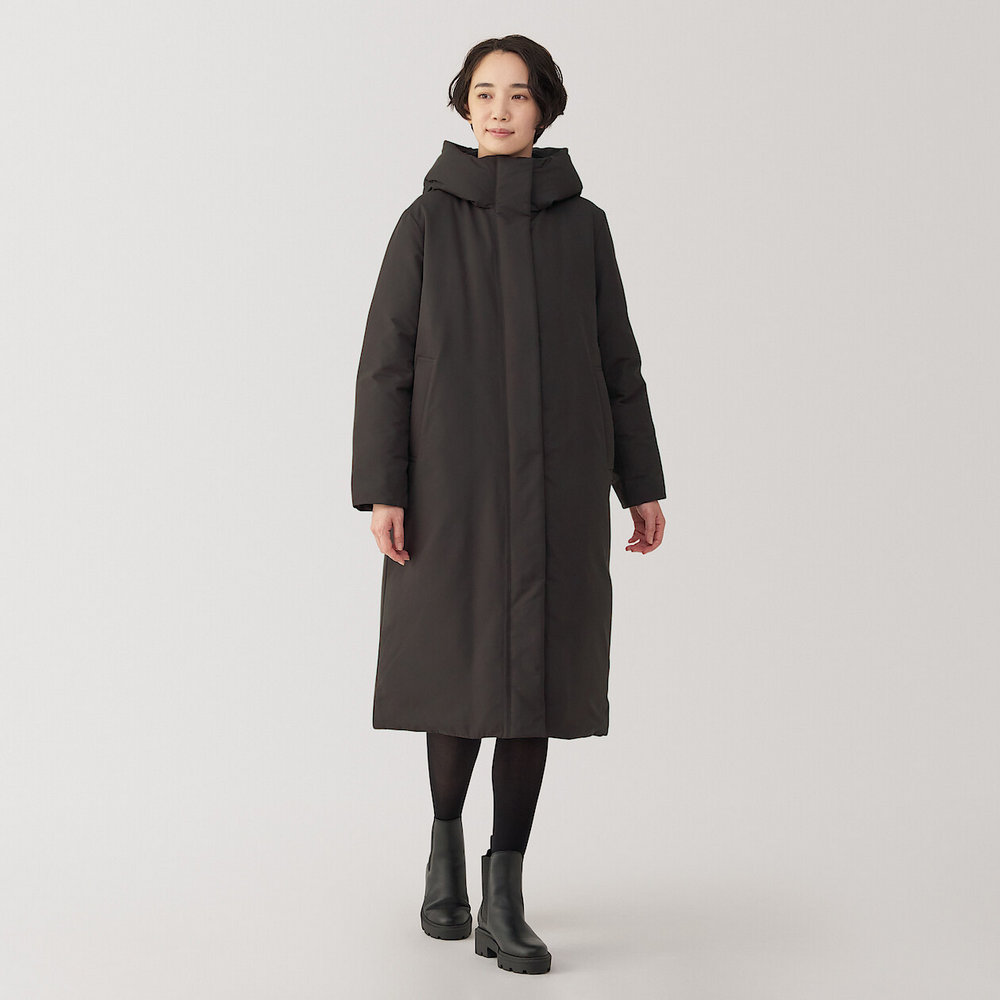 MUJI 撥水加工羽絨長版大衣，建議售價NT$4,590