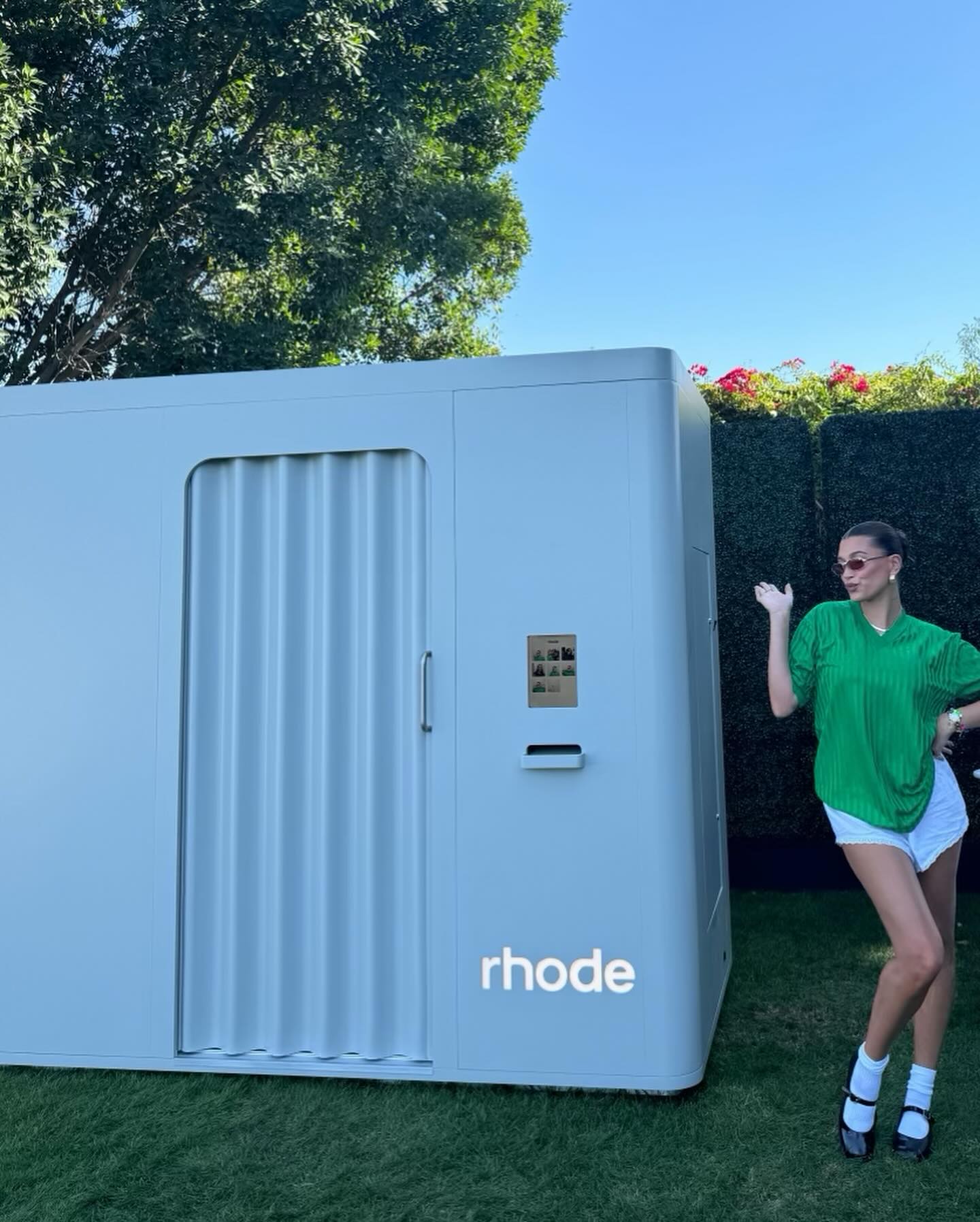Hailey Bieber