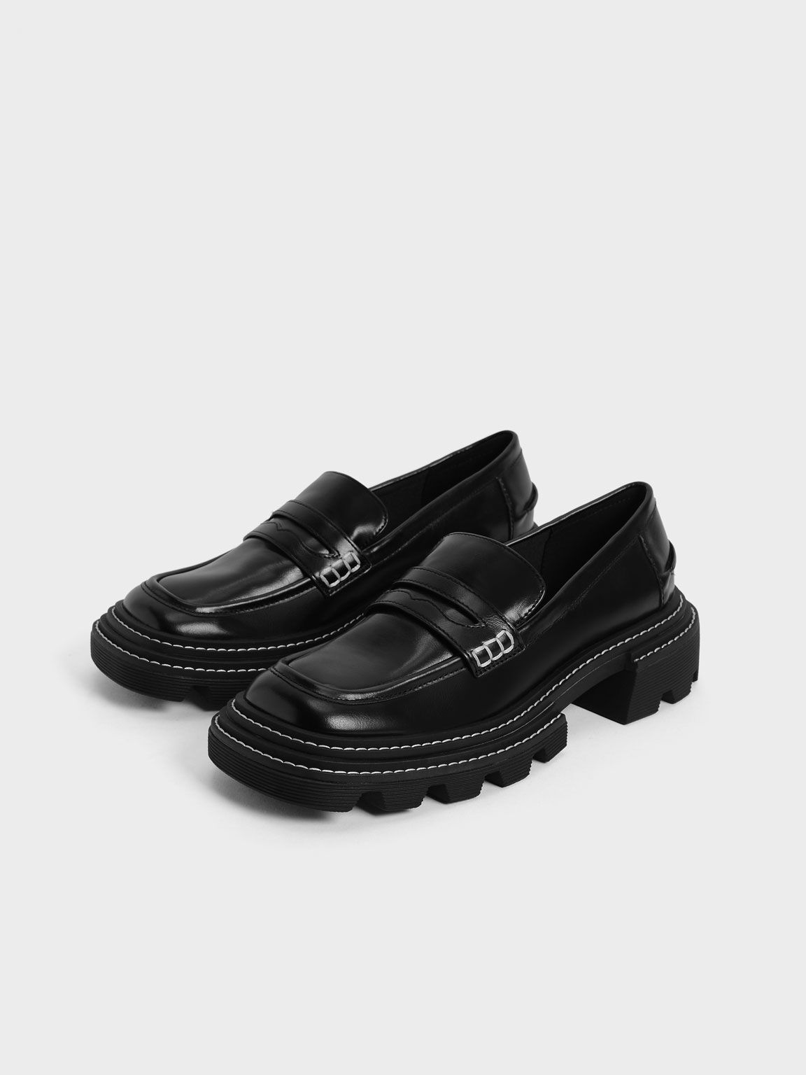 CHARLES & KEITH Perline 車線厚底樂福鞋 - 黑色