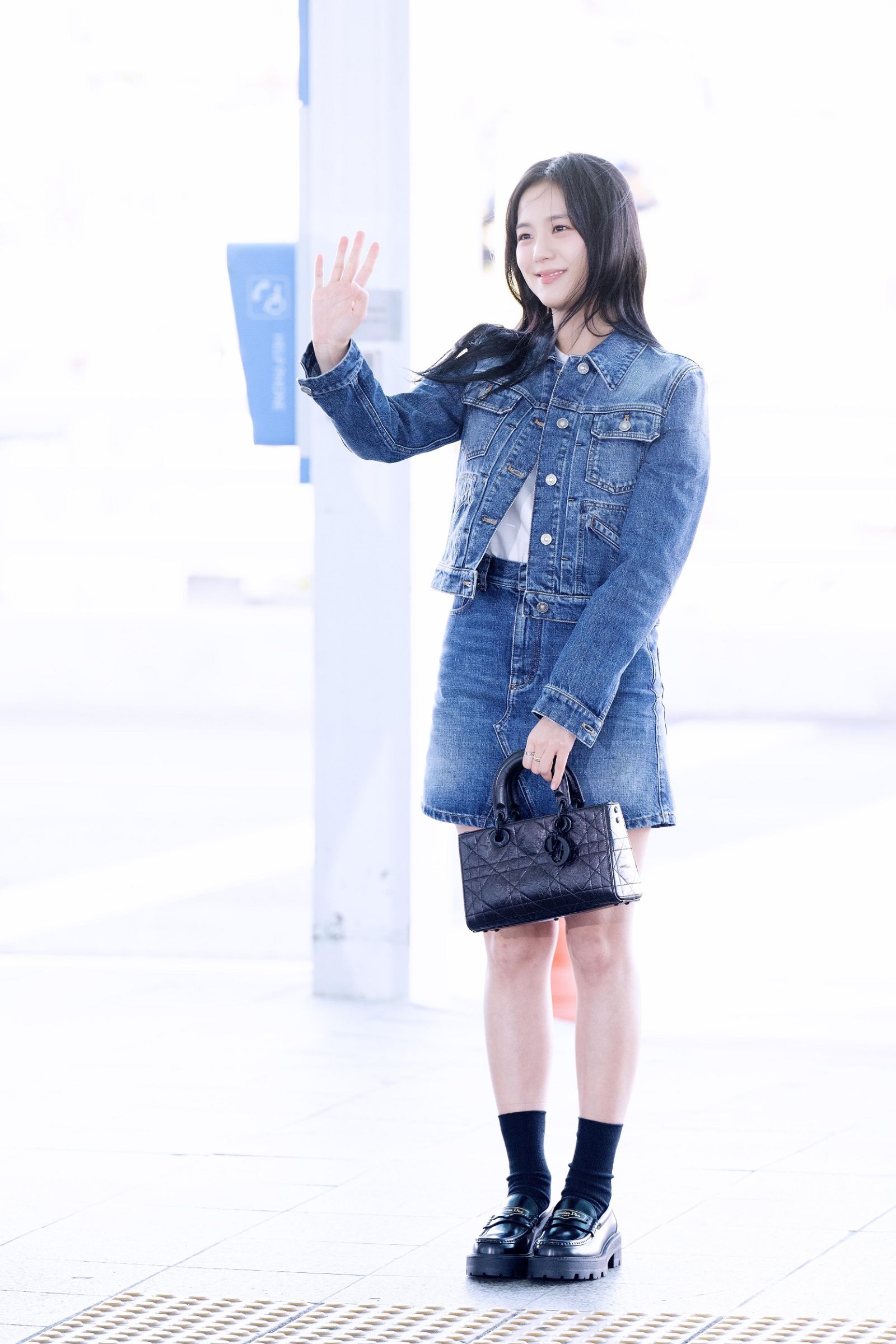 DIOR Lady D-Sire建議售價NT$185,000