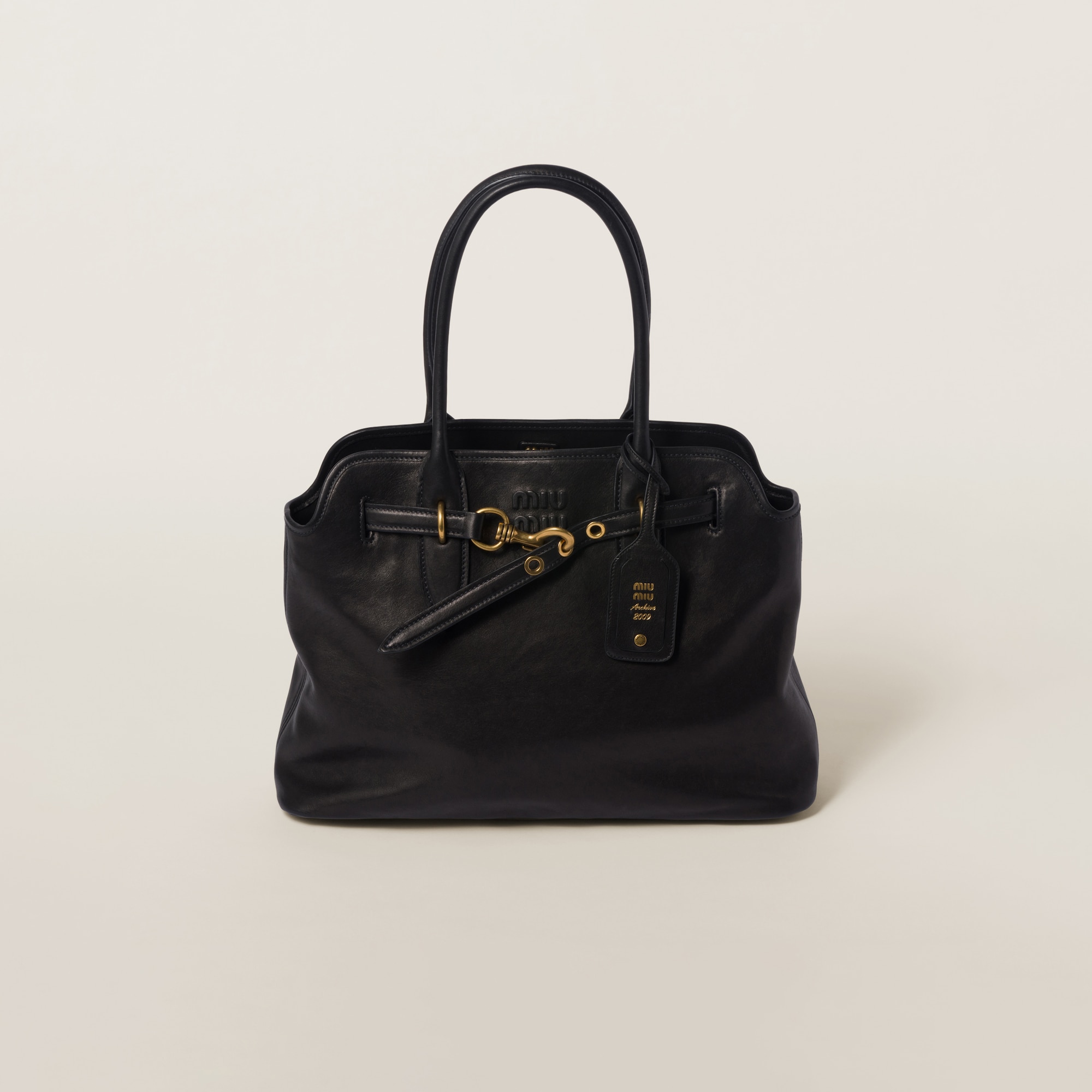 MIU MIU Aventure納帕皮革手袋建議售價NT$1