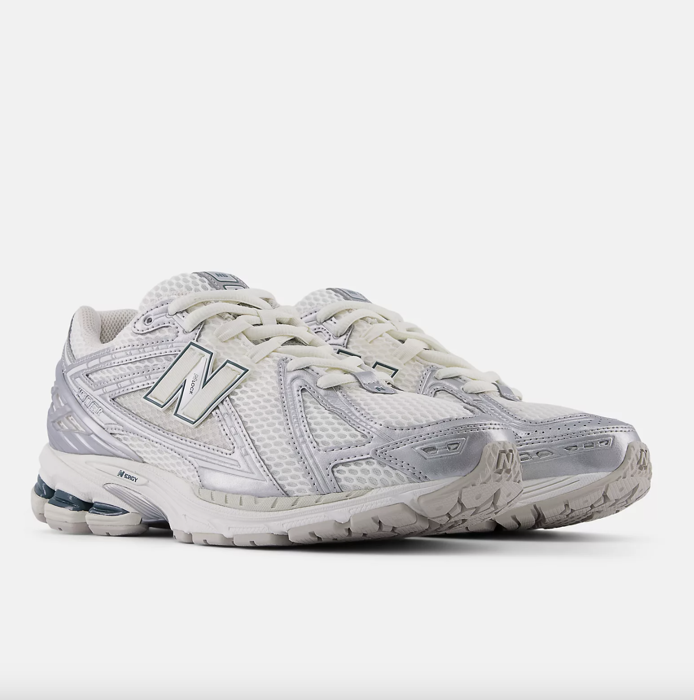 New Balance 1906R建議售價NT$4,680