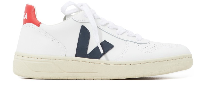 VEJA V-10 NT.$3,031 /€96