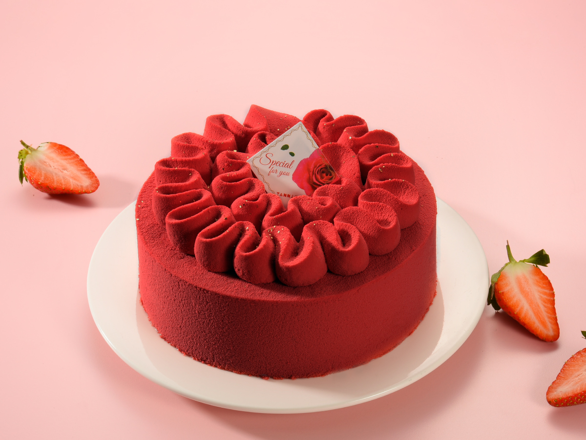 2022「母親節蛋糕」10家推薦！超浮誇「夢幻羽毛、愛心小枕頭蛋糕」、星巴克