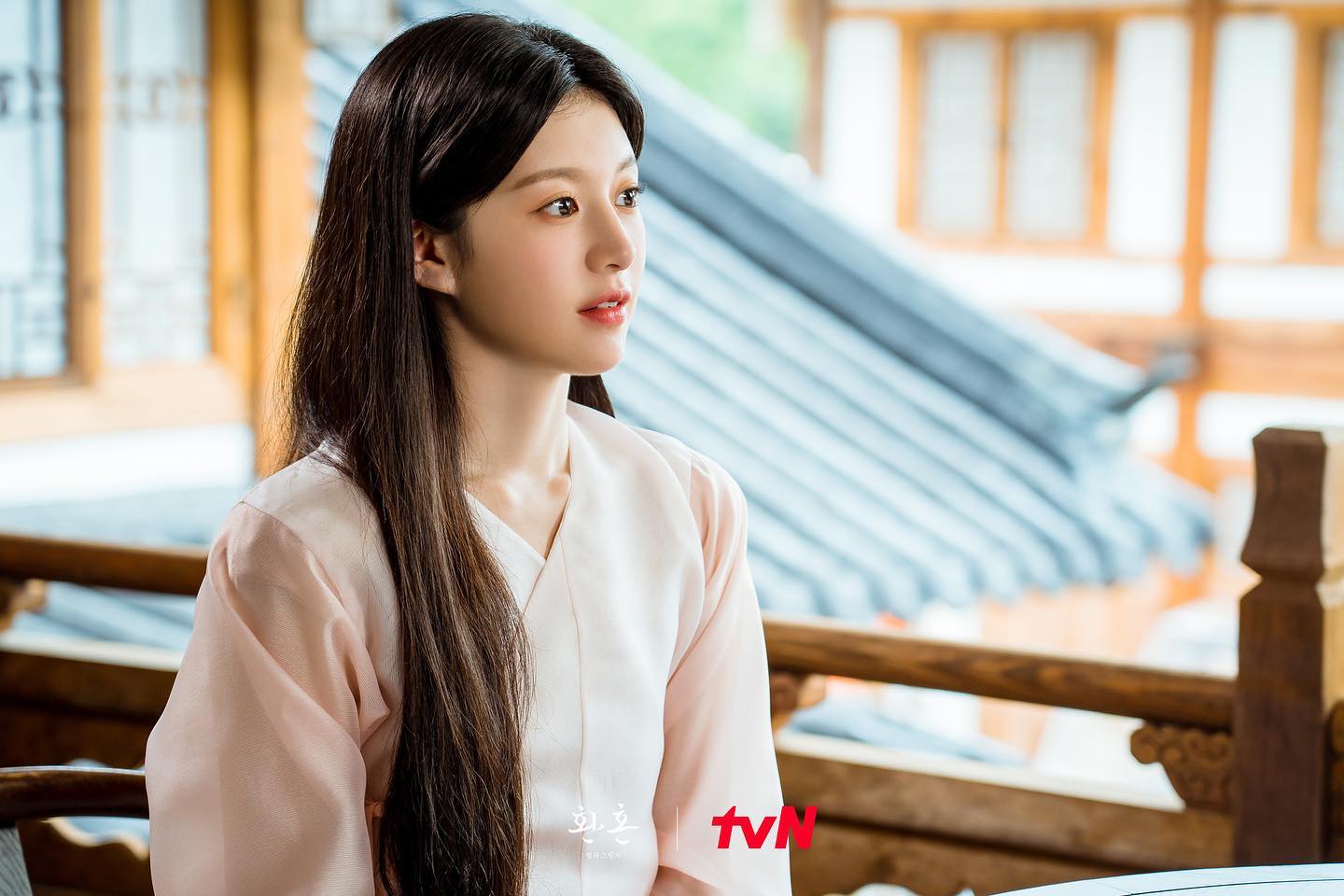 高允貞《還魂：光與影》。圖片來源：tvN