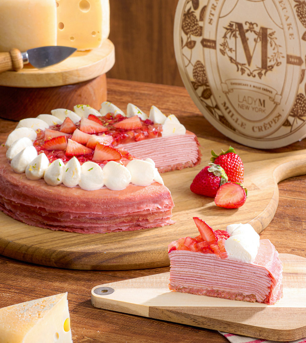 Lady M「草莓起司千層」限時登場！酸甜草莓起司＋巧克力, image size:1000x1121